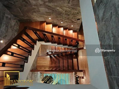 Quarter 31, Bangkok, Thailand Quarter 31, Bangkok, Thailand