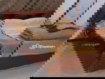 Housing in Bang Len, Thailand Housing in Bang Len, Thailand