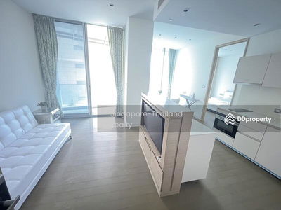 Magnolias Ratchadamri Boulevard, Bangkok, Thailand Magnolias Ratchadamri Boulevard, Bangkok, Thailand