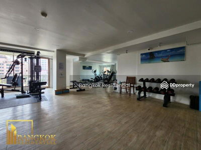 Royal Castle Sukhumvit, Bangkok, Thailand Royal Castle Sukhumvit, Bangkok, Thailand