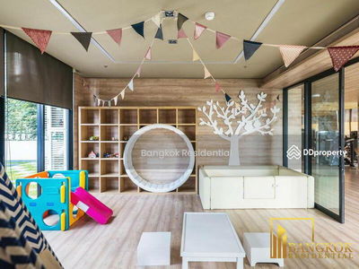 Park Origin Phrom Phong, Bangkok, Thailand Park Origin Phrom Phong, Bangkok, Thailand