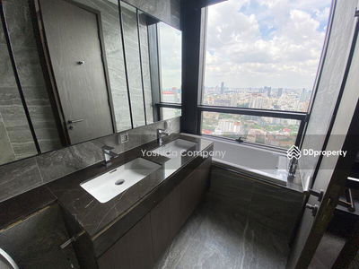 The Esse Sukhumvit 36, Bangkok, Thailand The Esse Sukhumvit 36, Bangkok, Thailand