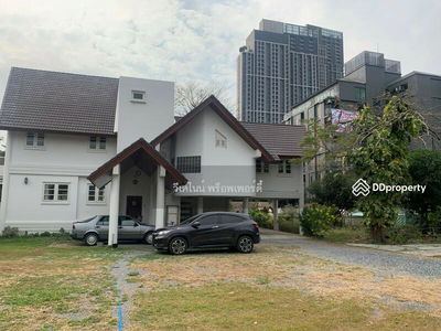 Single house, Sukhumvit 101, Punnawithi 12, Bangkok, Thailand Single house, Sukhumvit 101, Punnawithi 12, Bangkok, Thailand