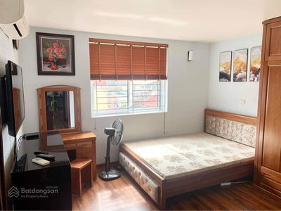 Gehäuse In Hanoi, Vietnam Gehäuse In Hanoi, Vietnam