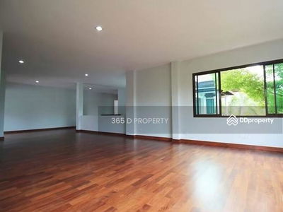 Munkong Pavilion, Bangkok, Thailand Munkong Pavilion, Bangkok, Thailand