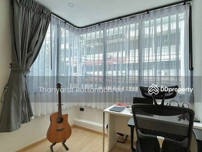 For rent and Sale Townhouse 3 storey near Bts Taksin 6 bedrooms 7 Bathrooms, Bangkok, Thailand For rent and Sale Townhouse 3 storey near Bts Taksin 6 bedrooms 7 Bathrooms, Bangkok, Thailand