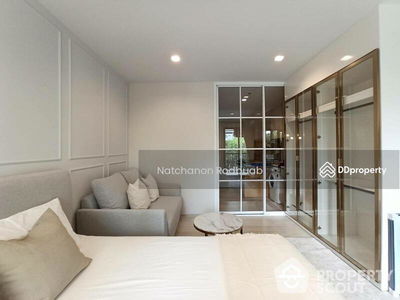 Life One Wireless, Bangkok, Thailand Life One Wireless, Bangkok, Thailand