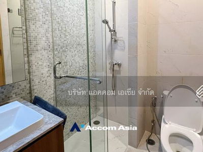 The Royal Saladaeng Condominium, Bangkok, Thailand The Royal Saladaeng Condominium, Bangkok, Thailand