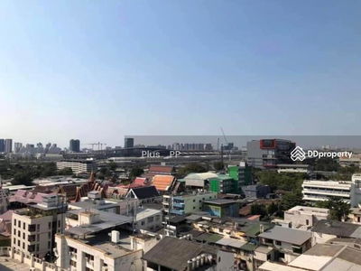 The Editor Vertical Village Sapankwai, Bangkok, Thailand The Editor Vertical Village Sapankwai, Bangkok, Thailand