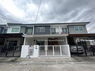 Pruksa102, Nakhon Pathom, Thailand Pruksa102, Nakhon Pathom, Thailand