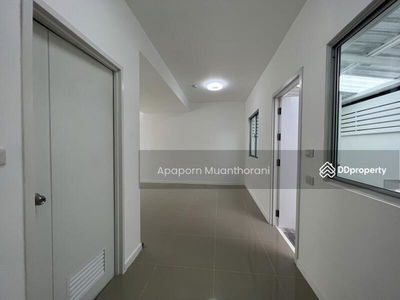 Pruksa102, Nakhon Pathom, Thailand Pruksa102, Nakhon Pathom, Thailand