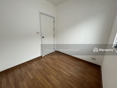 Pruksa102, Nakhon Pathom, Thailand Pruksa102, Nakhon Pathom, Thailand