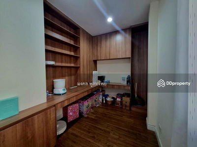 Twin house for rent city center village Sathorn-Suksawat Suksawat 39, Samut Prakan, Thailand Twin house for rent city center village Sathorn-Suksawat Suksawat 39, Samut Prakan, Thailand