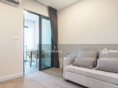 Metro Sky Prachachuen, Bangkok, Thailand Metro Sky Prachachuen, Bangkok, Thailand