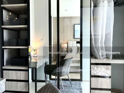 Life One Wireless, Bangkok, Thailand Life One Wireless, Bangkok, Thailand