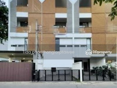 The Loft by I-ZEN Nak Niwat 48, Bangkok, Thailand The Loft by I-ZEN Nak Niwat 48, Bangkok, Thailand