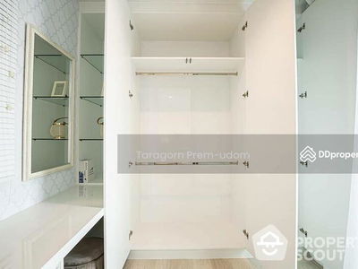 Life One Wireless, Bangkok, Thailand Life One Wireless, Bangkok, Thailand