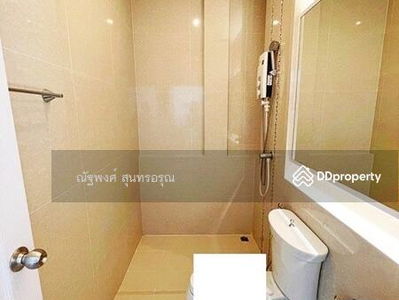 Sriracha Nong Kho Valley Koh Loi, Chon Buri, Thailand Sriracha Nong Kho Valley Koh Loi, Chon Buri, Thailand