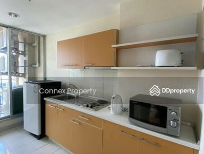 Life @ Sukhumvit 65, Bangkok, Thailand Life @ Sukhumvit 65, Bangkok, Thailand