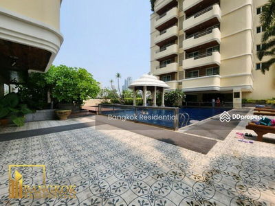 Piyathip Place, Bangkok, Thailand Piyathip Place, Bangkok, Thailand