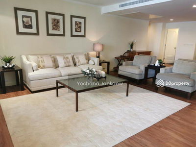 Las Colinas, Bangkok