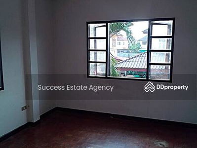 Single house, Khlong Sam Wa, Nimitmai Road, Bangkok, Thailand Single house, Khlong Sam Wa, Nimitmai Road, Bangkok, Thailand