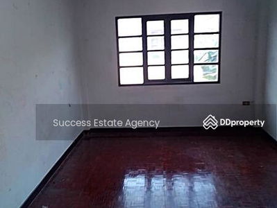 Single house, Khlong Sam Wa, Nimitmai Road, Bangkok, Thailand Single house, Khlong Sam Wa, Nimitmai Road, Bangkok, Thailand