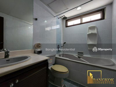 Windsor Tower, Bangkok, Thailand Windsor Tower, Bangkok, Thailand