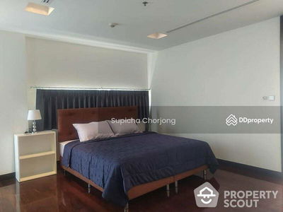 Reflection Jomtien Beach, Pattaya, Thailand Reflection Jomtien Beach, Pattaya, Thailand