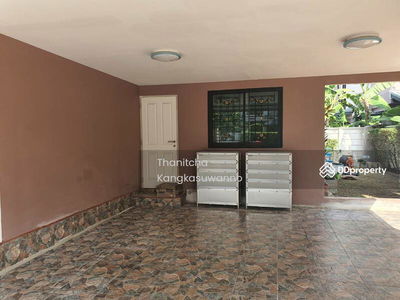 Aqua Divina Village, Bangkok, Thailand Aqua Divina Village, Bangkok, Thailand