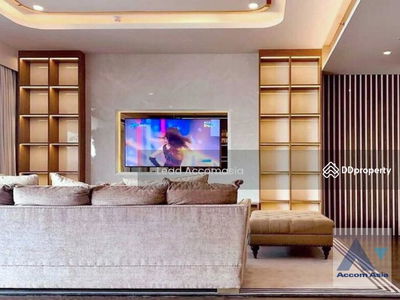 Tela Thonglor 13, Bangkok, Thailand Tela Thonglor 13, Bangkok, Thailand