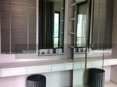 Life One Wireless, Bangkok, Thailand Life One Wireless, Bangkok, Thailand