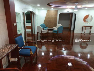 Wattana Heights, Bangkok, Thailand Wattana Heights, Bangkok, Thailand