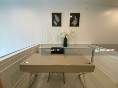 The Empire Place, Bangkok, Thailand The Empire Place, Bangkok, Thailand