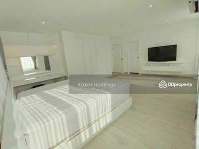 Silom Condominium, Bangkok, Thailand Silom Condominium, Bangkok, Thailand