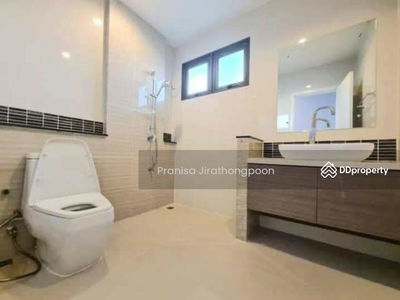 The Palm Pattanakarn, Bangkok, Thailand The Palm Pattanakarn, Bangkok, Thailand