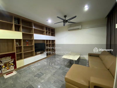 Phattanakarn 44, Bangkok, Thailand Phattanakarn 44, Bangkok, Thailand