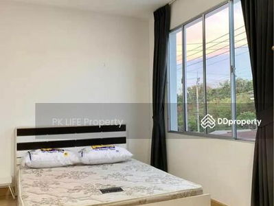 Housing in Ban Ratsada, Thailand Housing in Ban Ratsada, Thailand