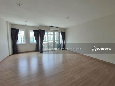 The Master @BTS Udomsuk, Bangkok, Thailand The Master @BTS Udomsuk, Bangkok, Thailand