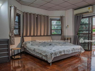 Single house for rent in Punnawithi, Bangkok., Thailand Single house for rent in Punnawithi, Bangkok., Thailand