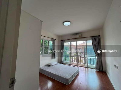 Nannarin Village, Pathum Thani, Thailand Nannarin Village, Pathum Thani, Thailand