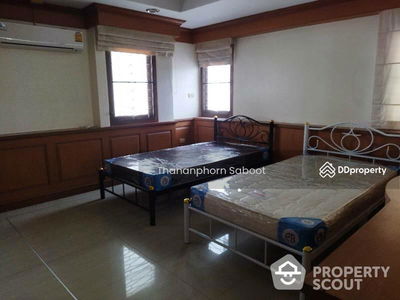 Sam Sen Nok, Bangkok, Thailand Sam Sen Nok, Bangkok, Thailand