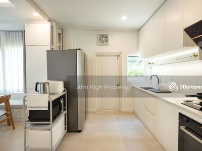 Centro Bangna-Wongwean, Bangkok, Thailand Centro Bangna-Wongwean, Bangkok, Thailand