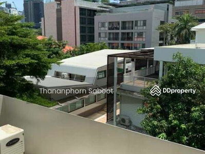 Spacious 3-Bedroom House, Bangkok, Thailand Spacious 3-Bedroom House, Bangkok, Thailand