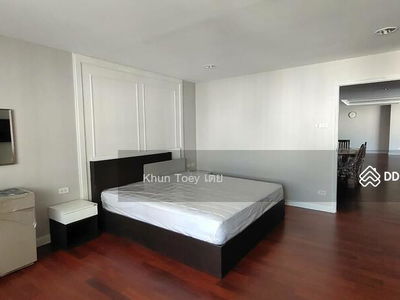 D.S. Tower 1 Sukhumvit 33, Bangkok, Thailand D.S. Tower 1 Sukhumvit 33, Bangkok, Thailand