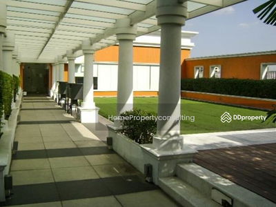 Le Nice Ekamai, Bangkok, Thailand Le Nice Ekamai, Bangkok, Thailand