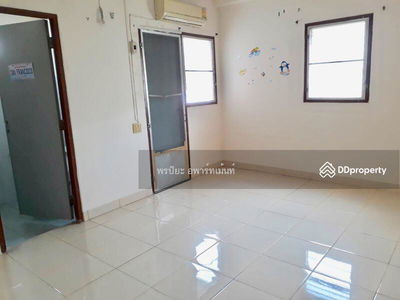 Pornpiya Apartment Lat Phrao 62 Yellow Line BTS Chokchai Si, Bangkok, Thailand Pornpiya Apartment Lat Phrao 62 Yellow Line BTS Chokchai Si, Bangkok, Thailand