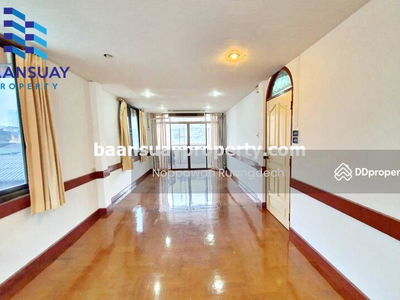 4-story townhouse for rent, Chan Road, near Sathorn District, Bangkok, Thailand 4-story townhouse for rent, Chan Road, near Sathorn District, Bangkok, Thailand