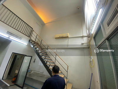 3-story commercial building (Room 111 /37, Bangkok, Thailand 3-story commercial building (Room 111 /37, Bangkok, Thailand
