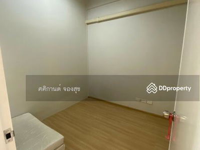 3-story commercial building (Room 111 /37, Bangkok, Thailand 3-story commercial building (Room 111 /37, Bangkok, Thailand